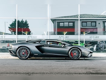 Used Lamborghini Aventador 2018 for sale - 76702139: Photo