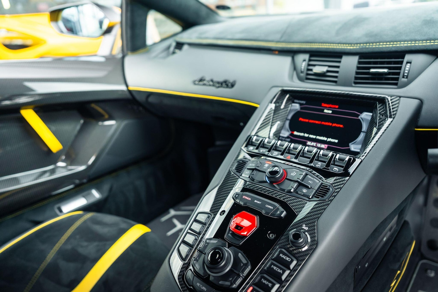 Used Lamborghini Aventador 2017 for sale - 76307128: Photo 39