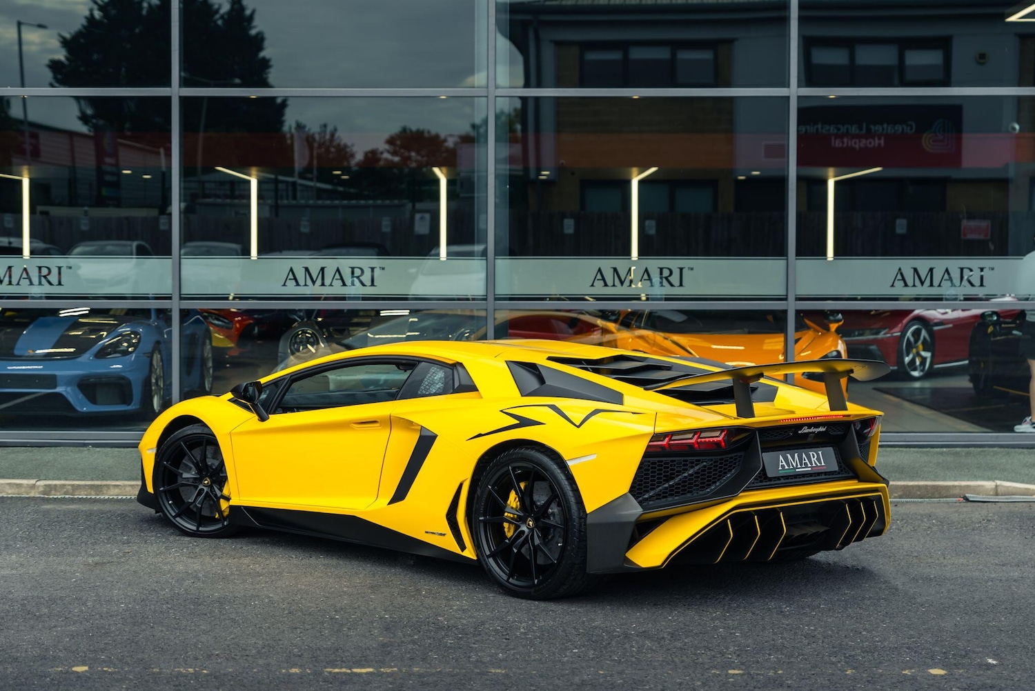 Used Lamborghini Aventador 2017 for sale - 76307128: Photo 4