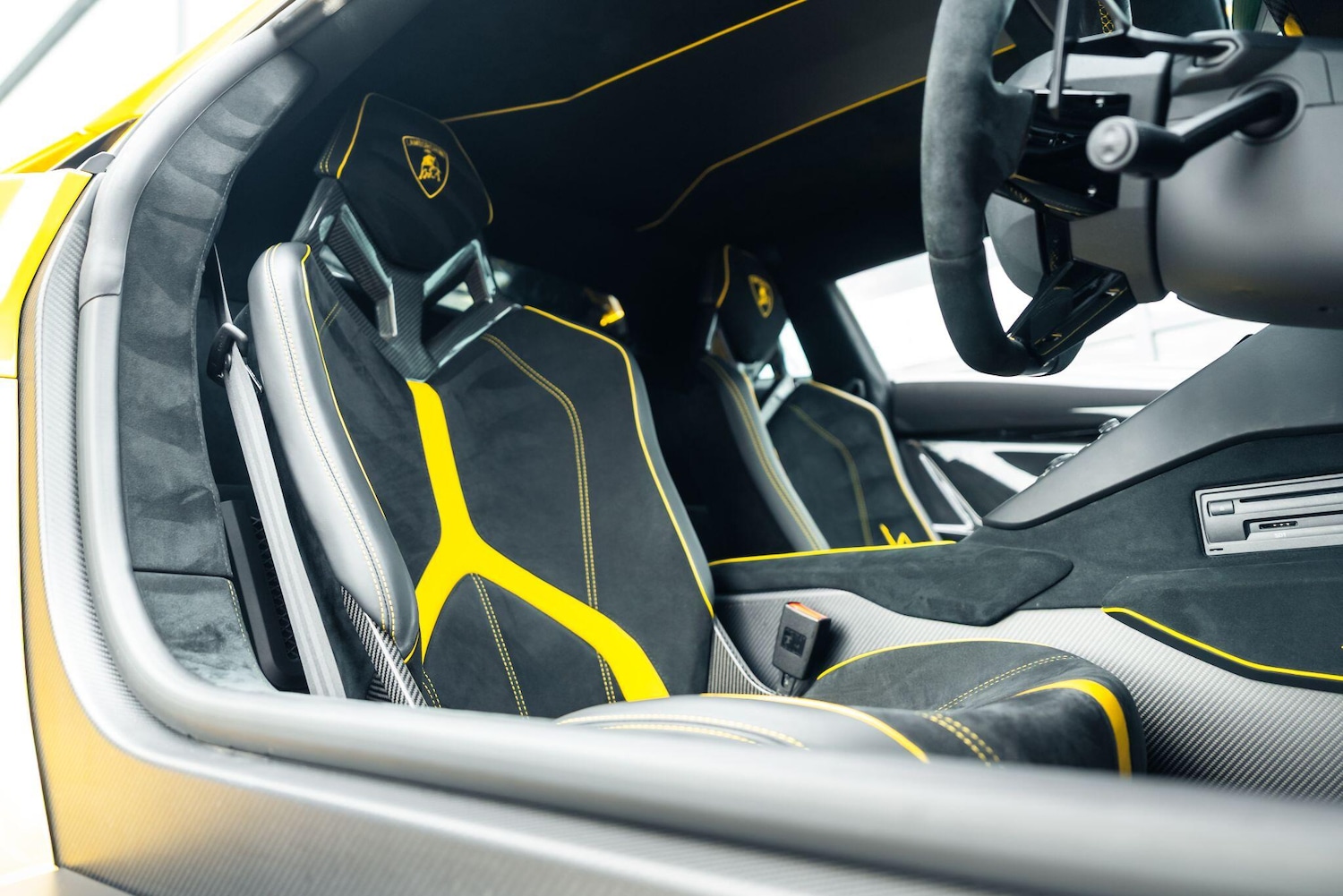 Used Lamborghini Aventador 2017 for sale - 76307128: Photo 42
