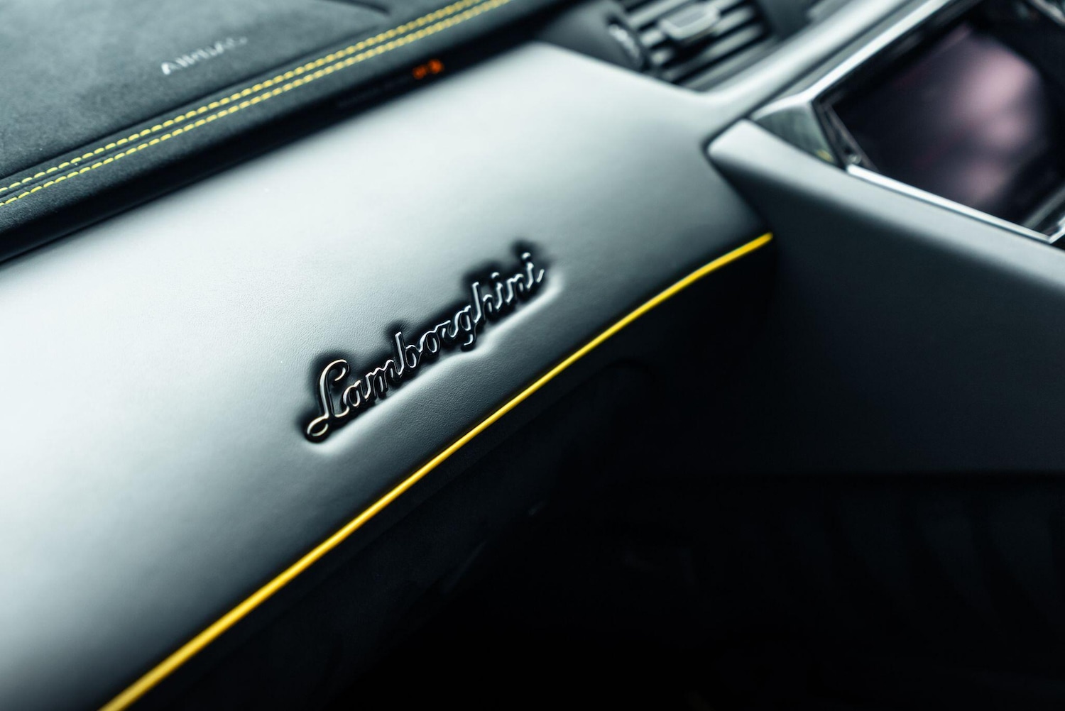 Used Lamborghini Aventador 2017 for sale - 76307128: Photo 48