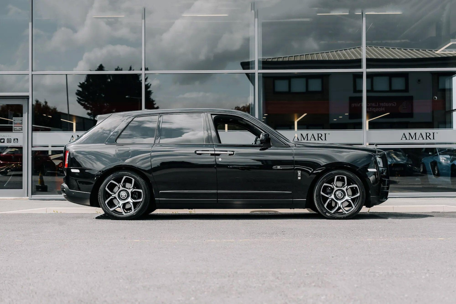 Used Rolls-Royce Cullinan 2020 for sale - 76284262: Photo 2