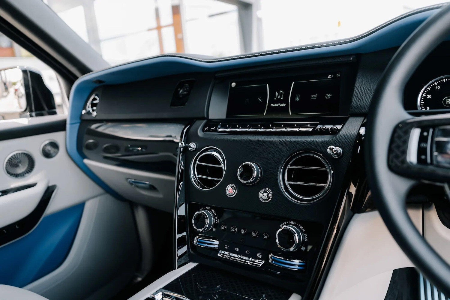 Used Rolls-Royce Cullinan 2020 for sale - 76284262: Photo 35