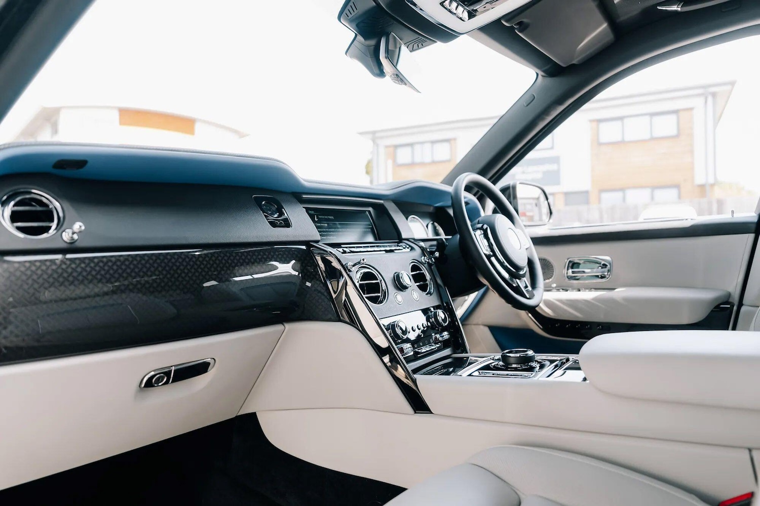 Used Rolls-Royce Cullinan 2020 for sale - 76284262: Photo 53