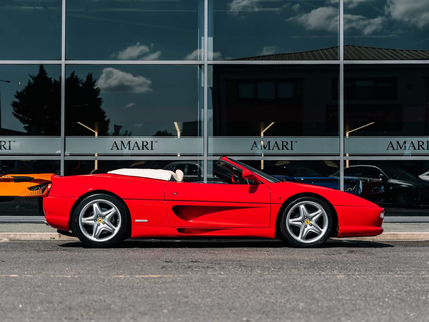 Used Ferrari F355 1996 for sale - 76282760: Photo 4