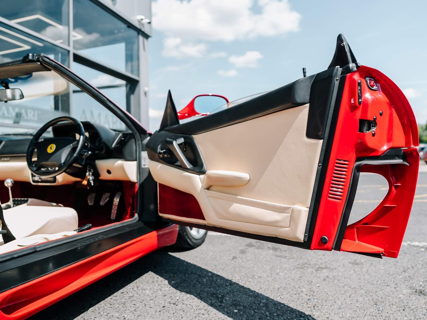 Used Ferrari F355 1996 for sale - 76282760: Photo 46