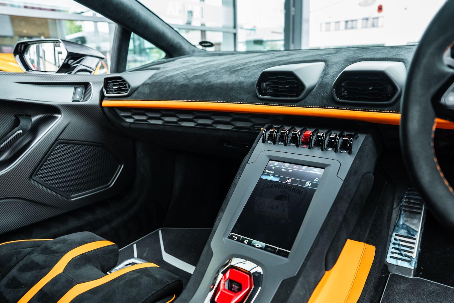 Used Lamborghini Huracan 2023 for sale - 76282774: Photo 50