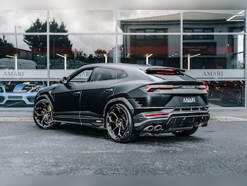 Used Lamborghini Urus 2023 for sale - 76282626: Photo