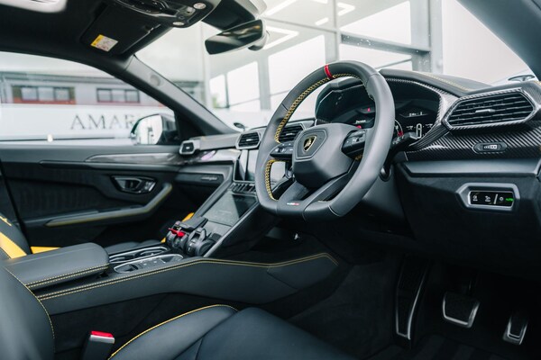 Used Lamborghini Urus 2023 for sale - 76282626: Photo 41