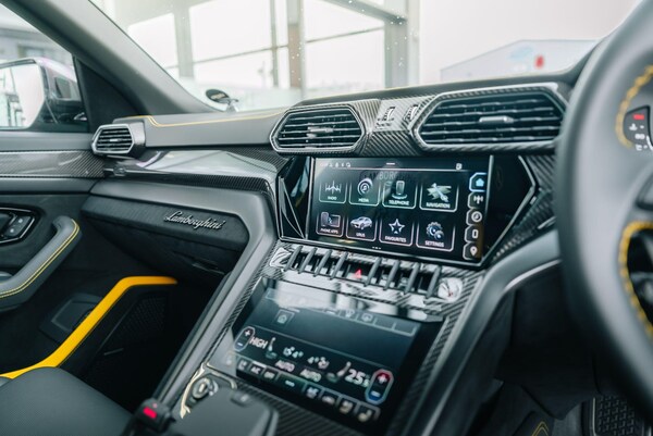 Used Lamborghini Urus 2023 for sale - 76282626: Photo 44