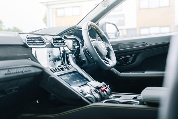 Used Lamborghini Urus 2023 for sale - 76282626: Photo 60