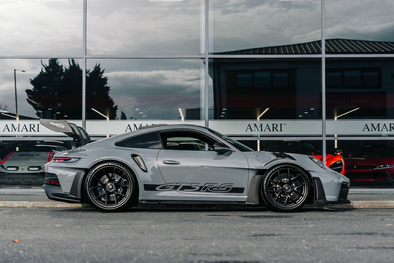 Used Porsche 911 for sale - 76361381: Photo 2