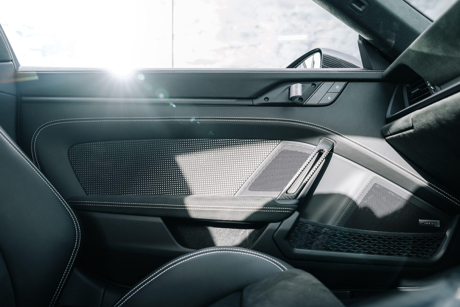 Used Porsche 911 for sale - 76361381: Photo 61