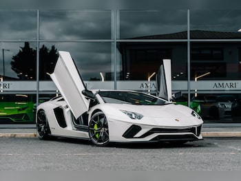 Used Lamborghini Aventador 2017 for sale - 76283484: Photo