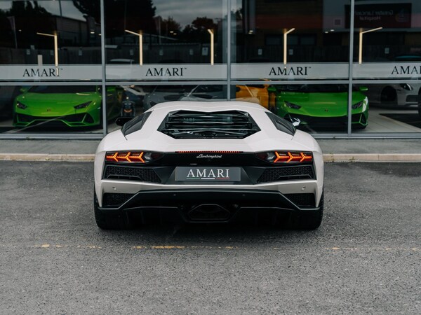 Used Lamborghini Aventador for sale - 76283484: Photo 8