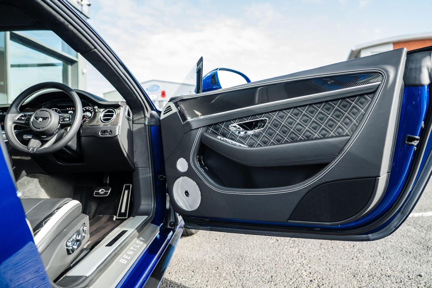 Used Bentley Continental 2024 for sale - 76284405: Photo 41