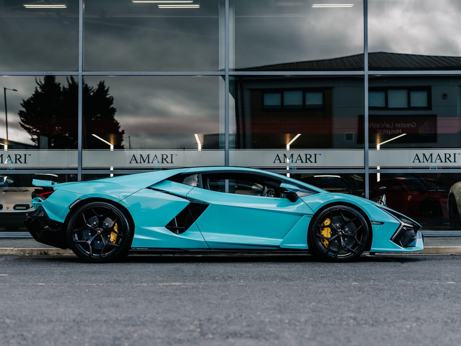 Used Lamborghini Revuelto for sale - 76476694: Photo 3