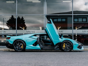 Used Lamborghini Revuelto 2025 for sale - 76476694: Photo