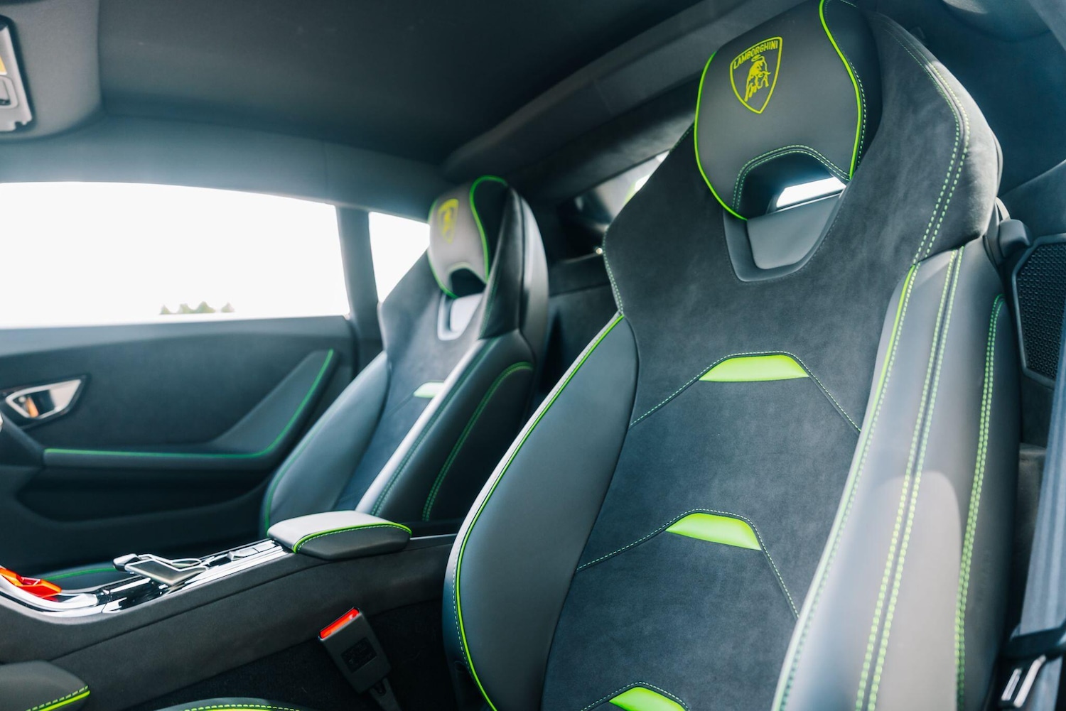 Used Lamborghini Huracan 2023 for sale - 76282753: Photo 48