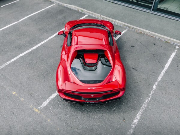 Used Ferrari 296 GTB 2024 for sale - 76283194: Photo 38