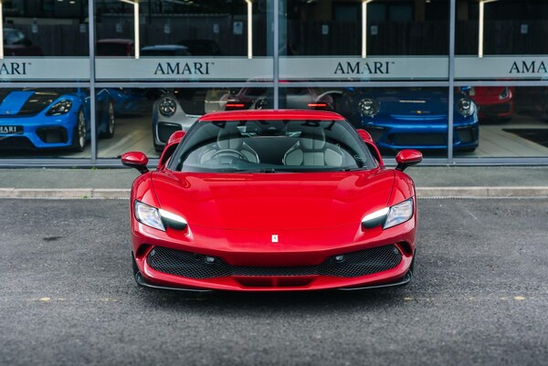 Used Ferrari 296 GTB 2024 for sale - 76283194: Photo 5