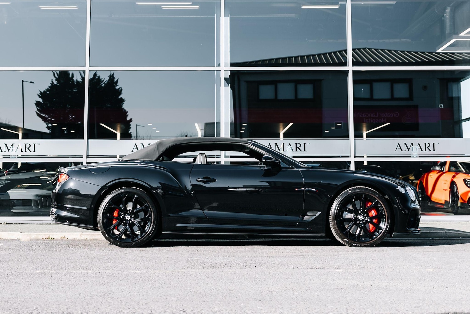 Used Bentley Continental 2023 for sale - 76284427: Photo 2