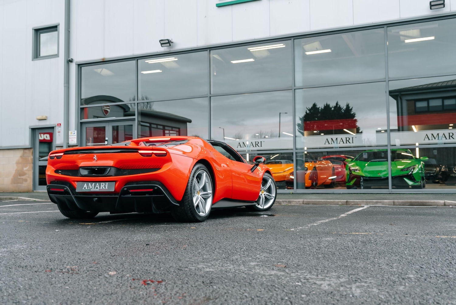 Used Ferrari 296 GTS 2025 for sale - 76284217: Photo 11