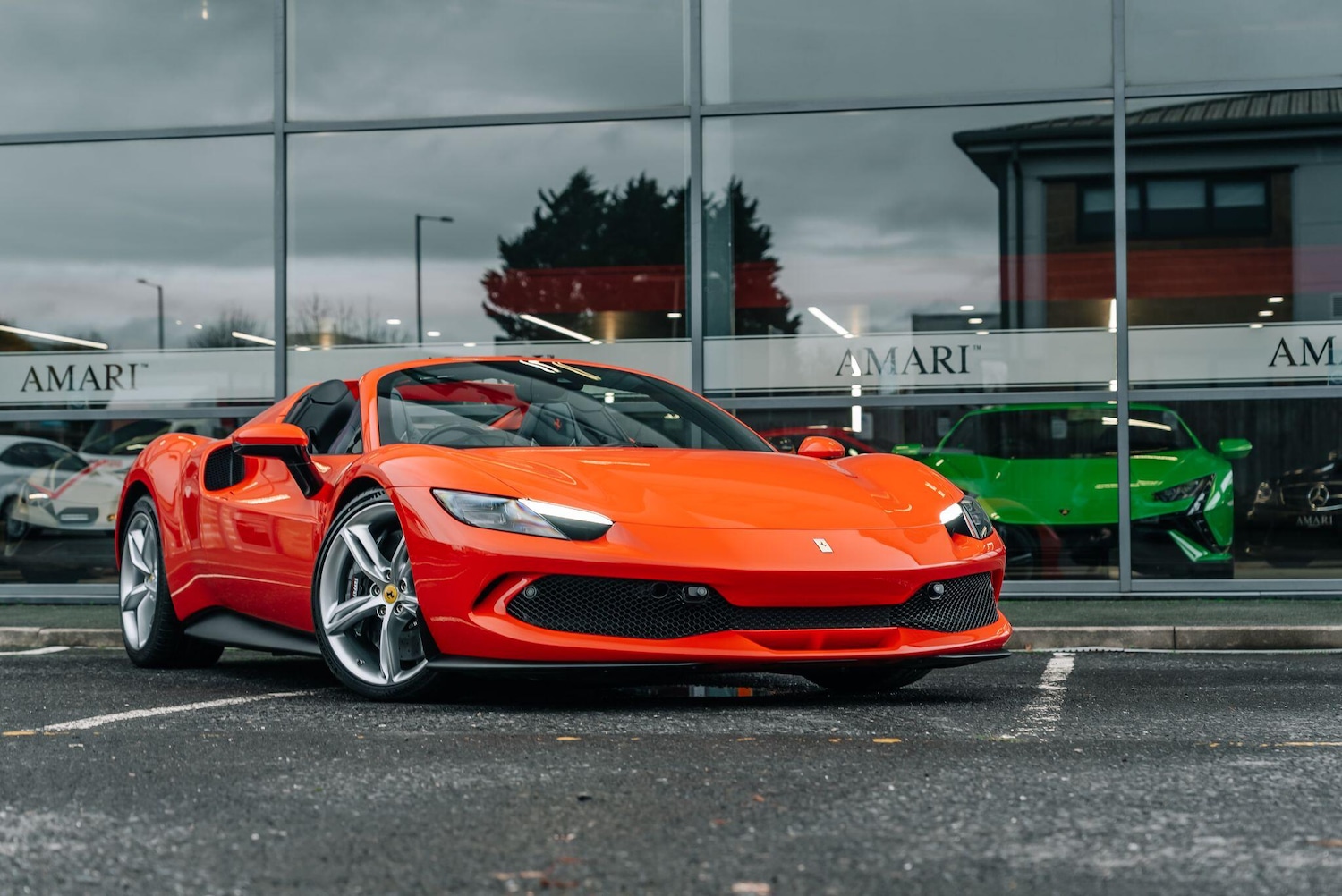 Used Ferrari 296 GTS 2025 for sale - 76284217: Photo 17