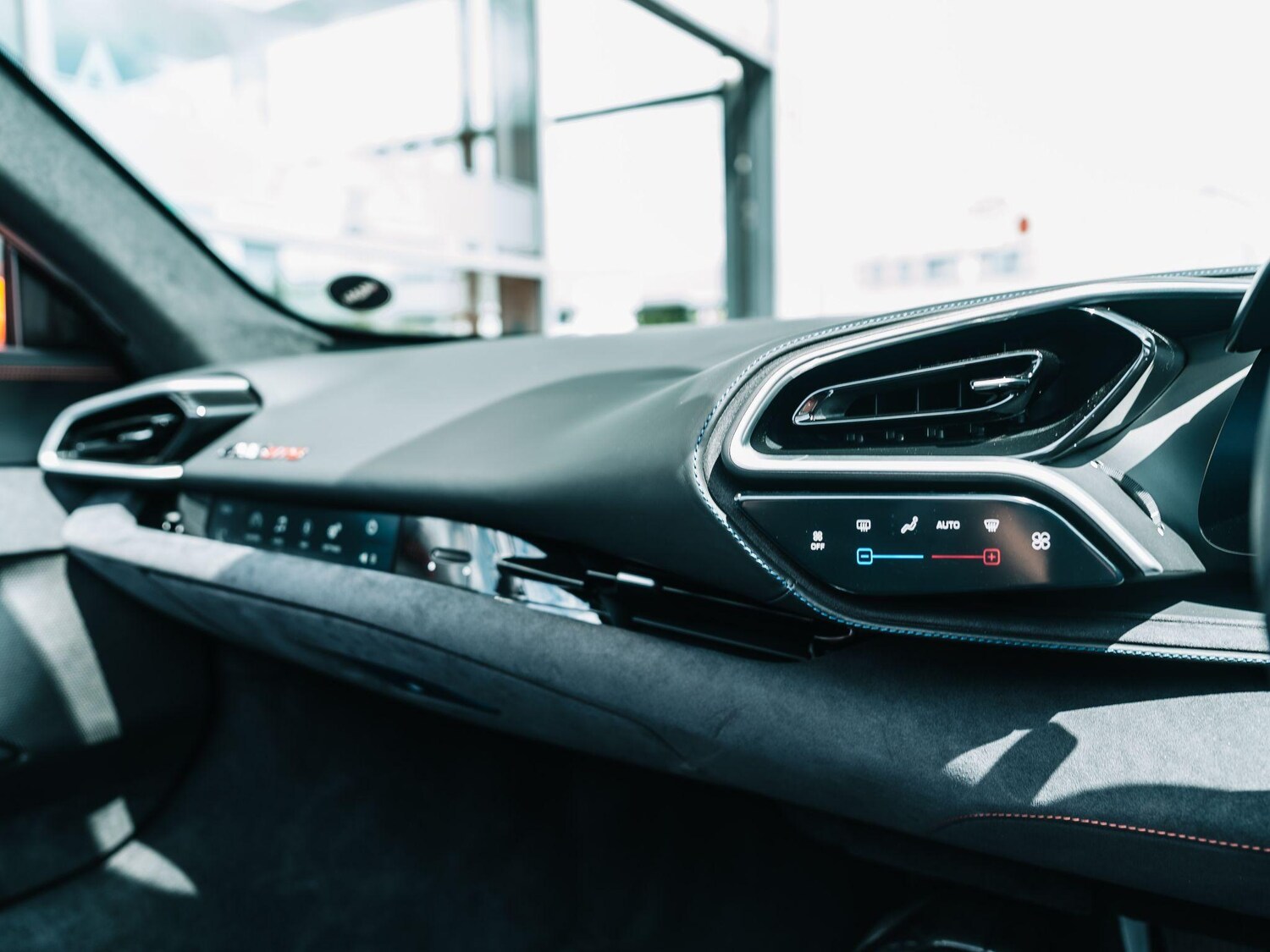 Used Ferrari 296 GTS 2025 for sale - 76284217: Photo 38