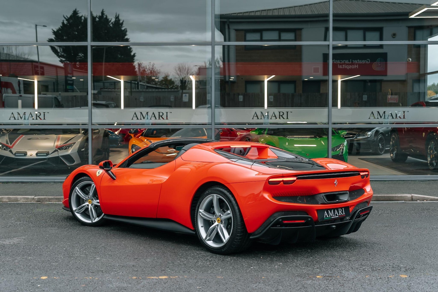 Used Ferrari 296 GTS 2025 for sale - 76284217: Photo 4