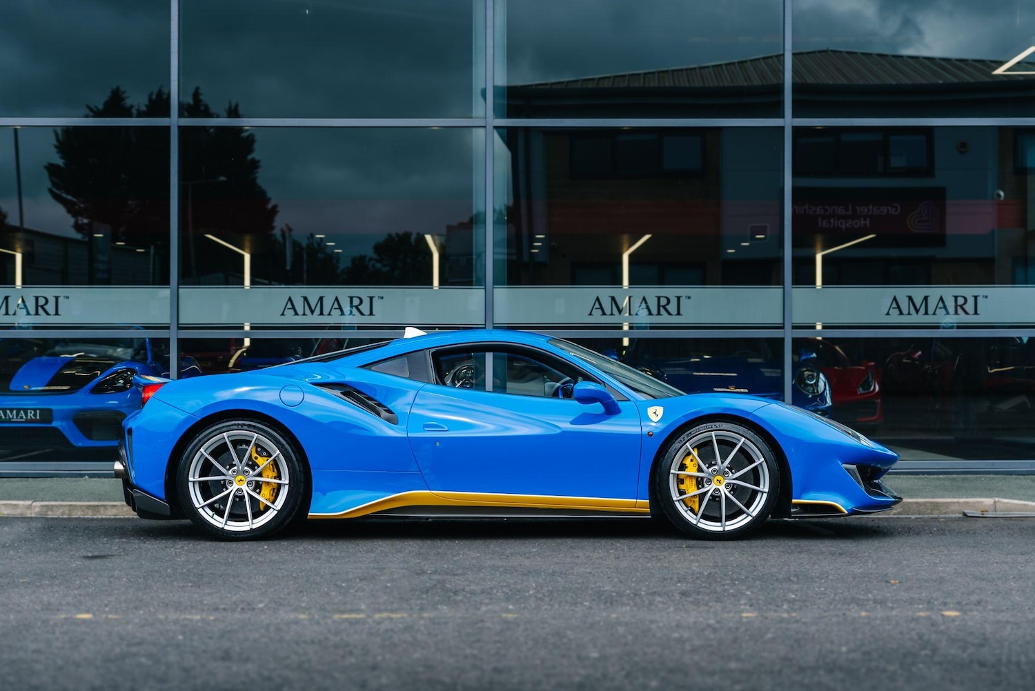Used Ferrari 488 Pista 2021 for sale - 76284222: Photo 2