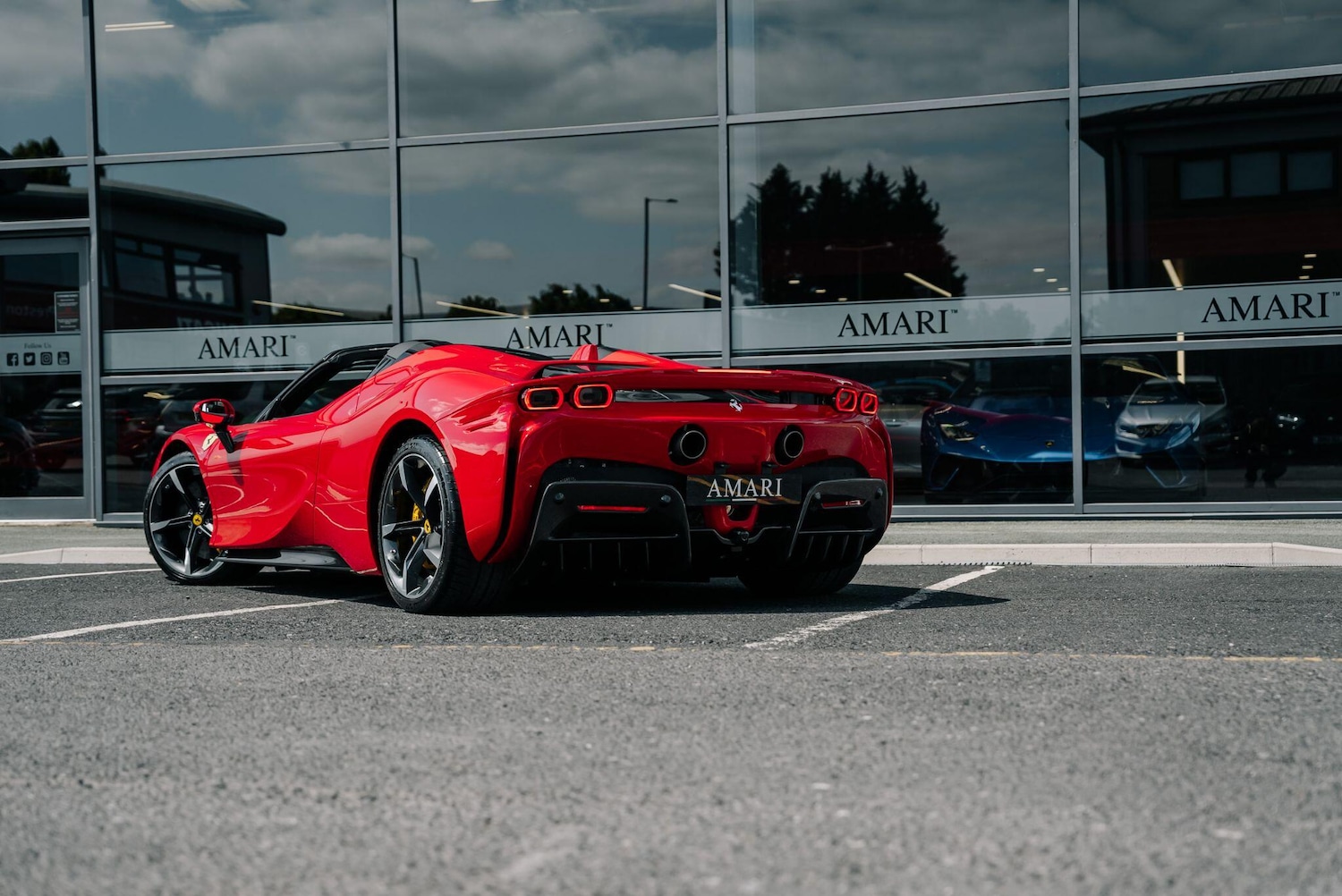 Used Ferrari SF90 Spider 2023 for sale - 76284259: Photo 13