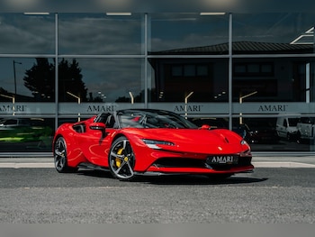 Used Ferrari SF90 Stradale 2023 for sale - 76284259: Photo