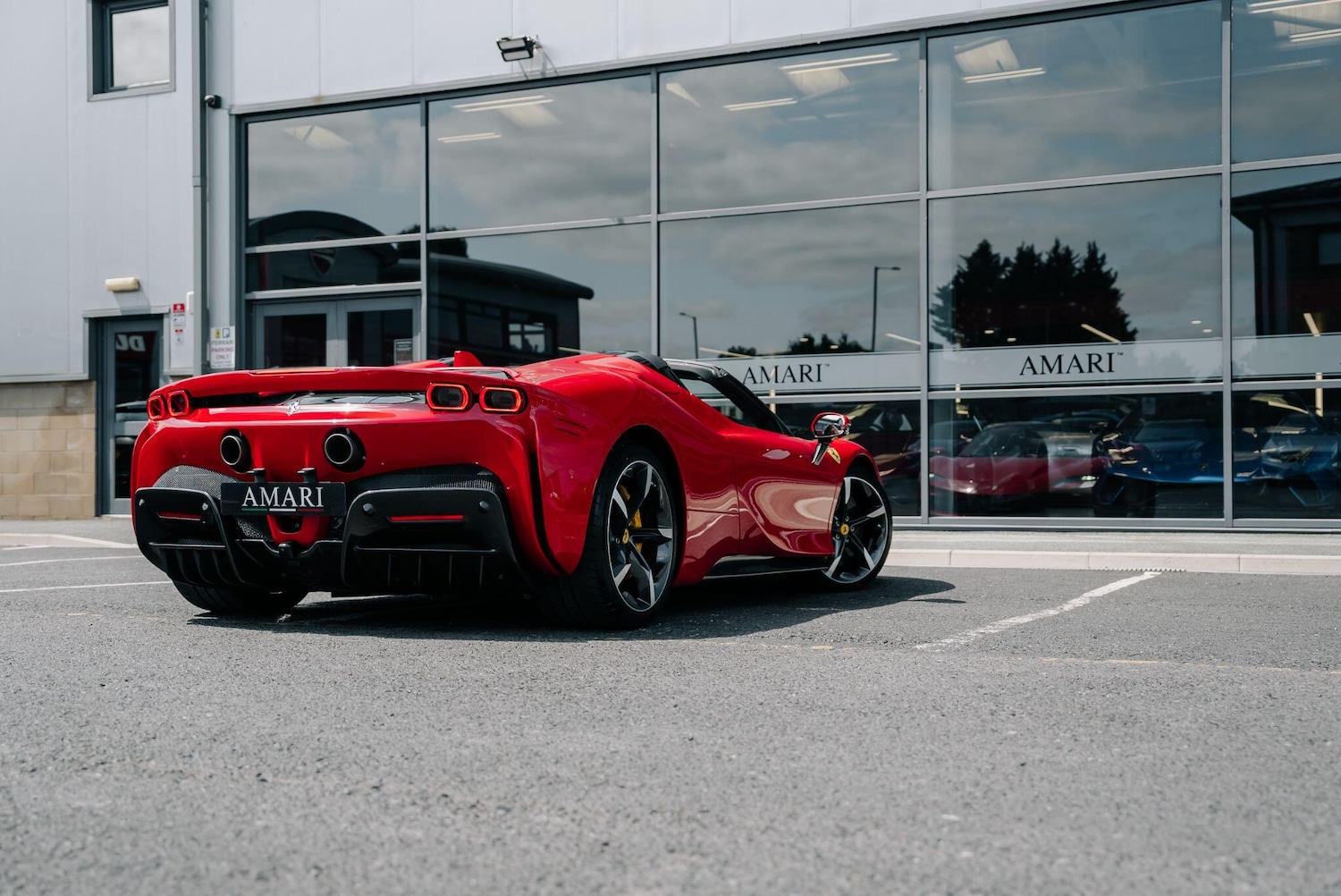 Used Ferrari SF90 Spider 2023 for sale - 76284259: Photo 26