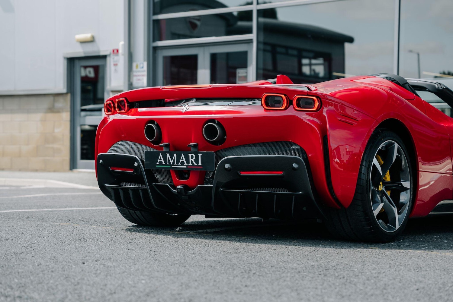 Used Ferrari SF90 Spider 2023 for sale - 76284259: Photo 28