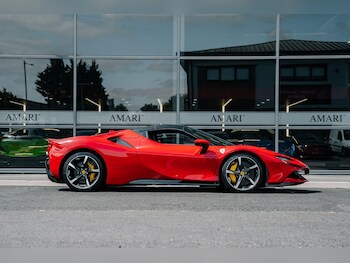 Used Ferrari SF90 Stradale 2023 for sale - 76284259: Photo