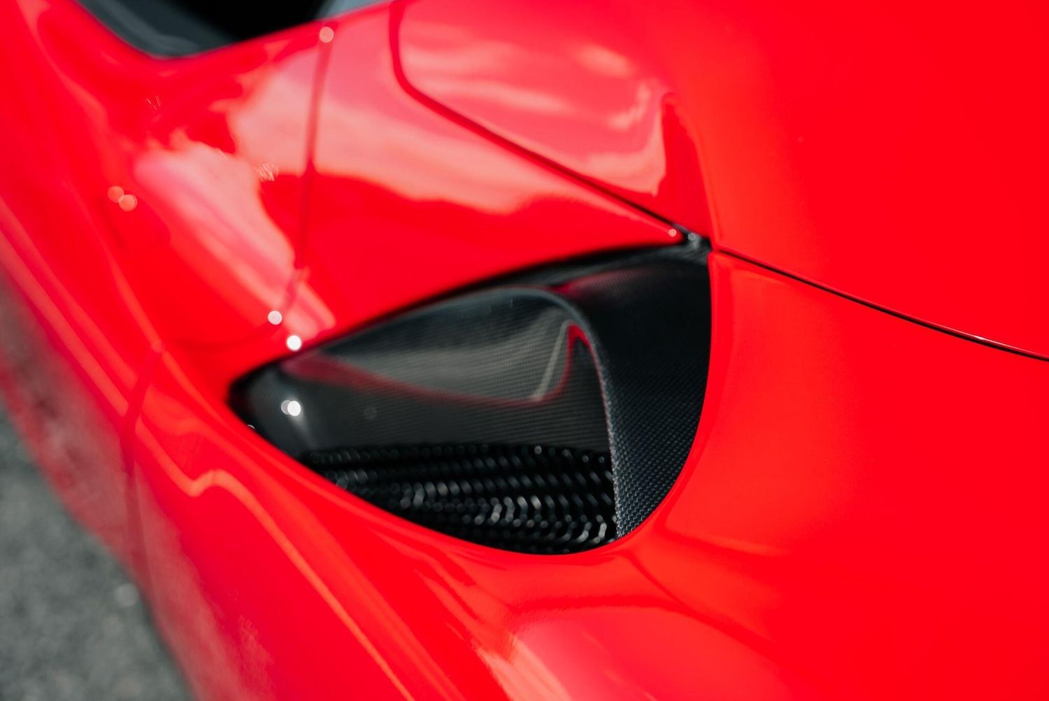 Used Ferrari SF90 Spider 2023 for sale - 76284259: Photo 30