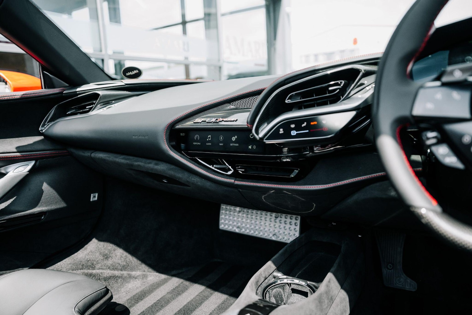 Used Ferrari SF90 Spider 2023 for sale - 76284259: Photo 37