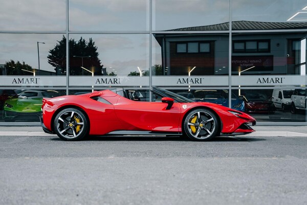 Used Ferrari SF90 Stradale for sale - 76284259: Photo 3