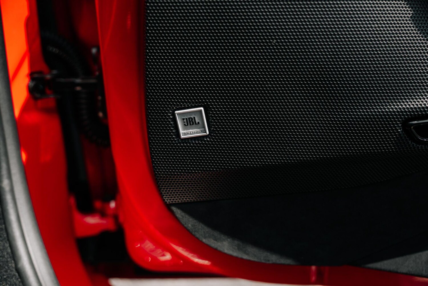 Used Ferrari SF90 Spider 2023 for sale - 76284259: Photo 46