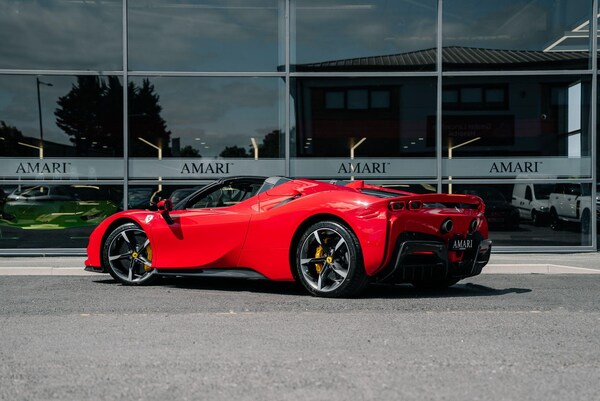 Used Ferrari SF90 Stradale for sale - 76284259: Photo 4