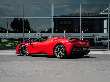 Used Ferrari SF90 Stradale 2023 for sale - 76284259: Photo