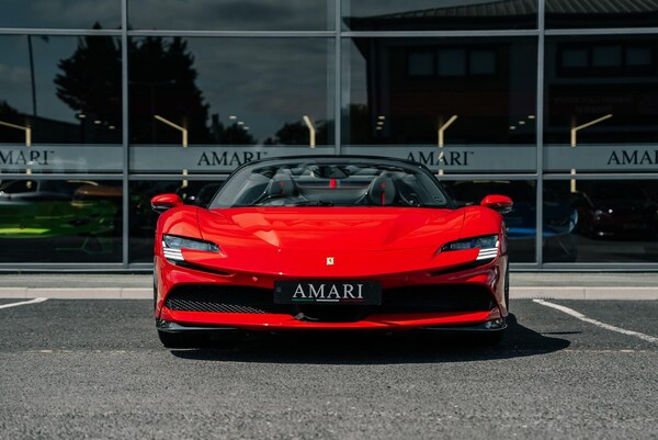 Used Ferrari SF90 Stradale for sale - 76284259: Photo 5