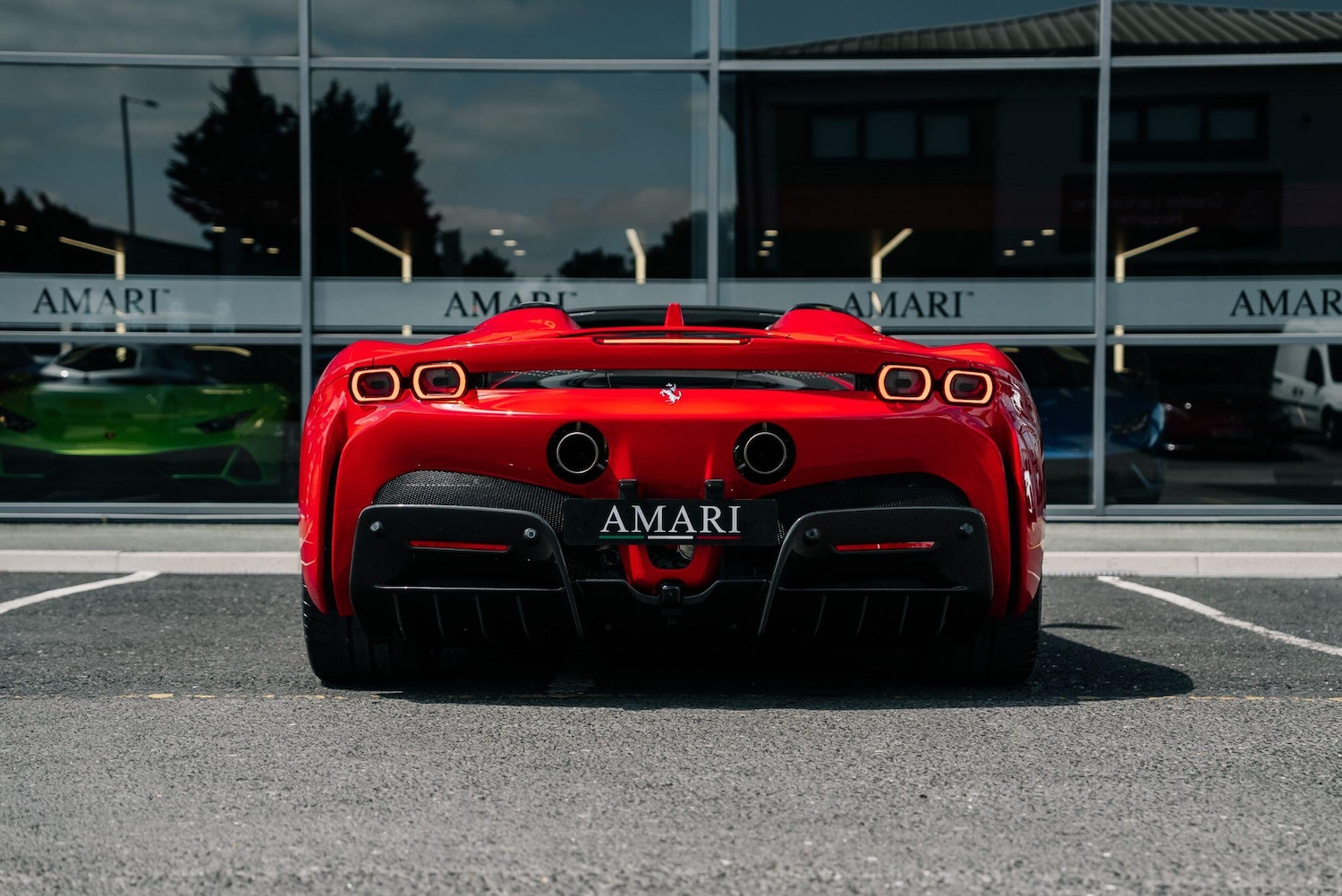 Used Ferrari SF90 Spider 2023 for sale - 76284259: Photo 8