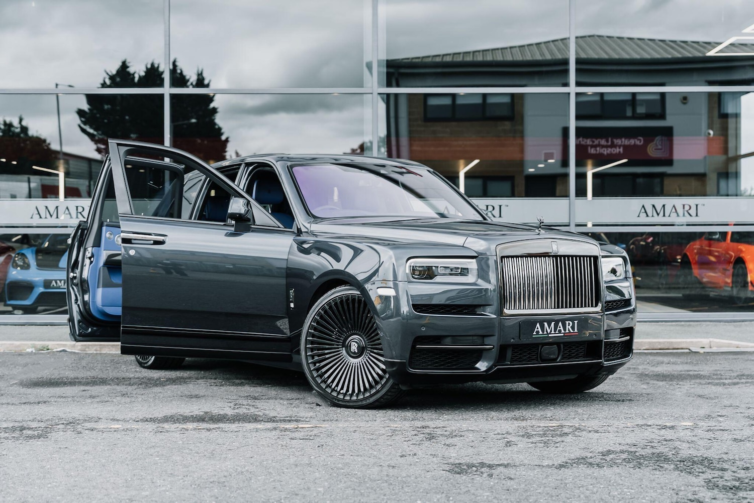 Used Rolls-Royce Cullinan 2020 for sale - 76283575: Photo 2
