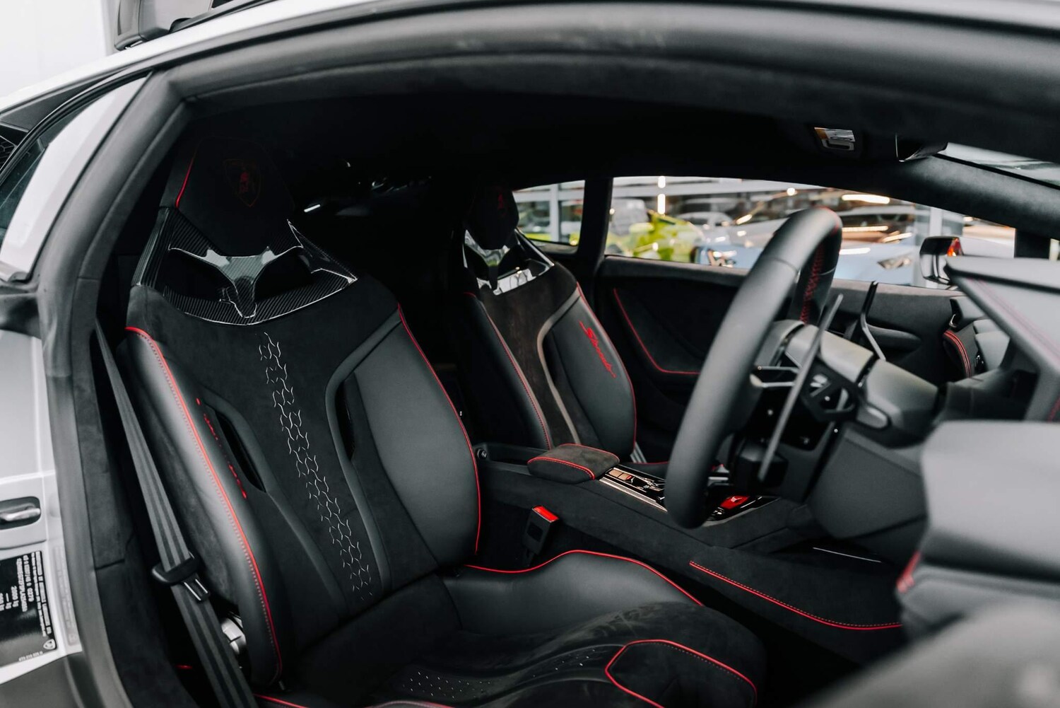 Used Lamborghini Urus 2023 for sale - 76592660: Photo 44