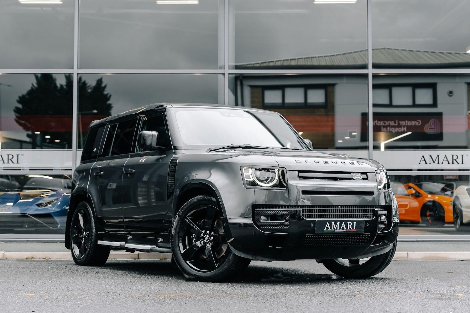 Used Land Rover Defender 110 for sale - 76886785: Photo 1