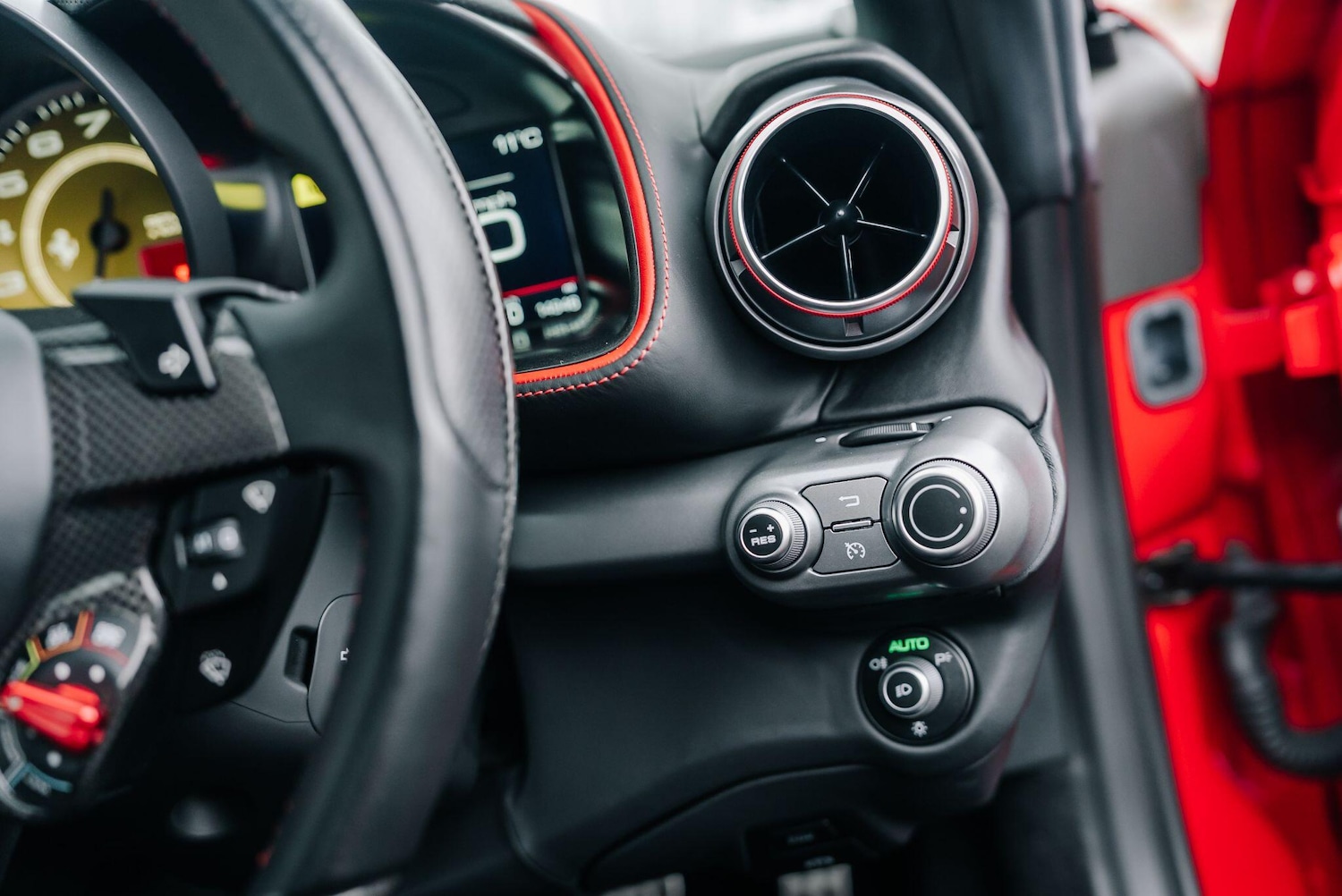 Used Ferrari 812 Superfast 2019 for sale - 76549918: Photo 50