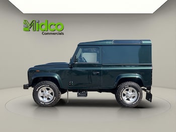 Used Land Rover Defender 2010 for sale - 79532924: Photo