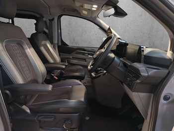 Used Ford Tourneo Custom 2025 for sale - 78705664: Photo